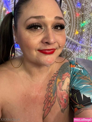 avadollxxx - Tell me  Do you enjoy somewhat dirty feet