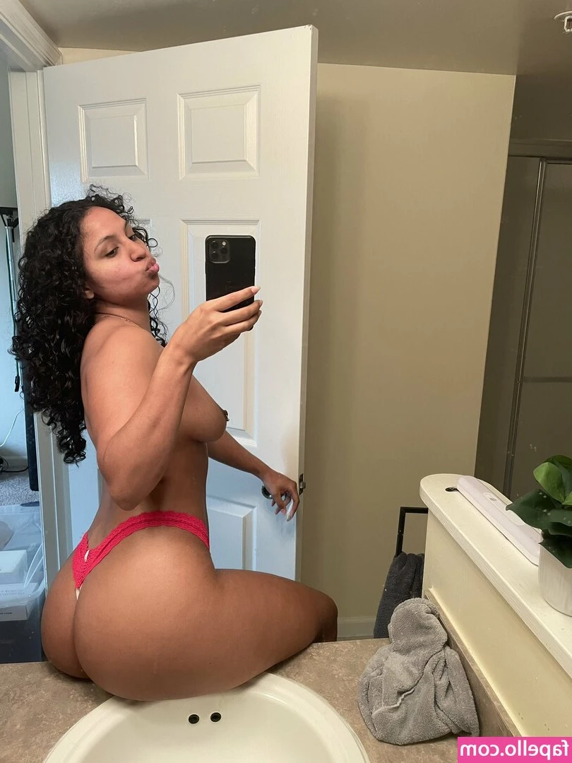 clementine-xox - mommy got horny in the shower