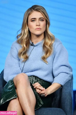 Melissa Roxburgh [ melissa-roxburgh ] - You like blue    Send DM for more