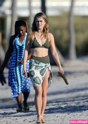 Melissa Roxburgh [ melissa-roxburgh ] - WOOOW IM HELLA MAD the live just stopped the way it did. Wtf. Guess I