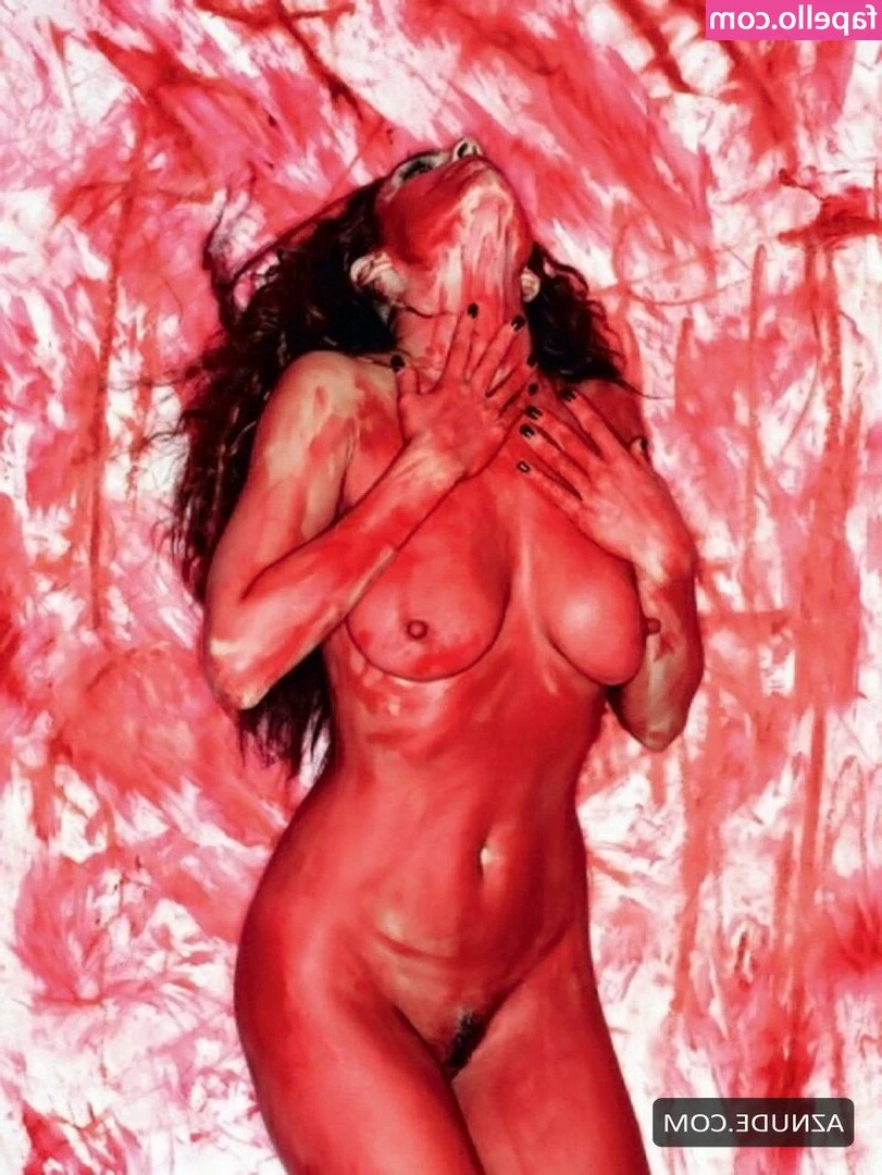 Body Painted Celebs. [ body-painted-celebs ] - Exclusiveeeee new JOI! Mermaid in the tub, wanna cum with me? xoxo