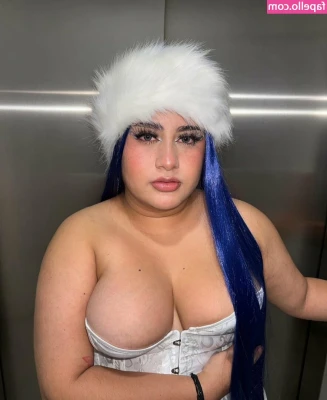 jennynavarrete - Jack is alone and very horny