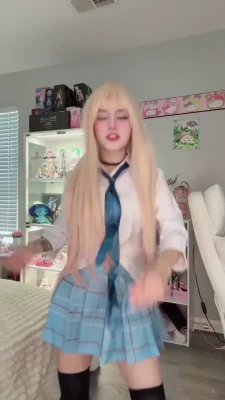 sylviedh - If there’s any videos on my wall that you haven’t been sent and