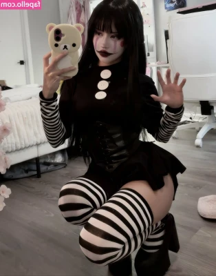 sylviedh - This witch's hot pussy boils @grandeparati