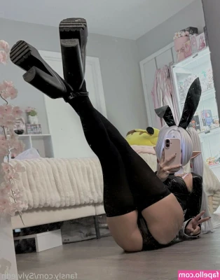 sylviedh - Are you hungover? 😉 Come and let's have a Gab session about..