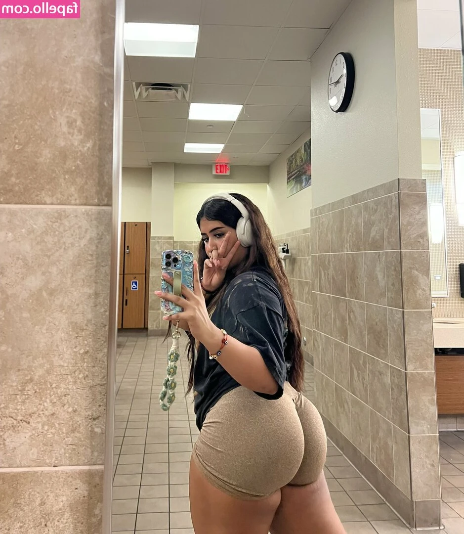 Shanyylll - Oh she thick