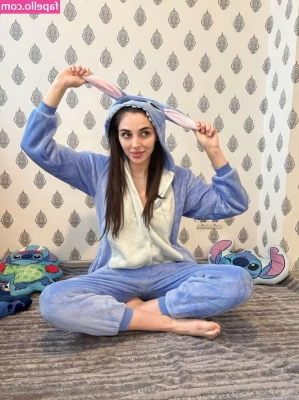 jasminhotlady - Want to touch my ass? 💋
