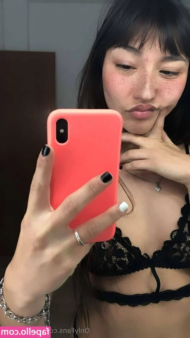 kattmacek - Who wants to get freaky?