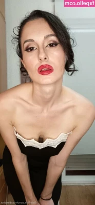 maddiesohot - A long pink cigarette and a nipple orgasm   Perfect