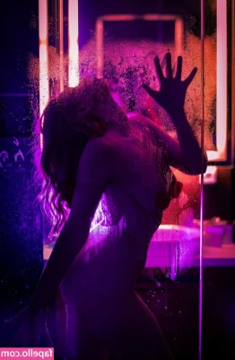 Katerina Hot [ katerina-hot ] - wanna have a taste? 🍑