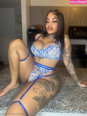 Queen Kiaa [ queen-kiaa ] - Listen to me whisper in your little pussy boi ear