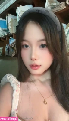 minacutiex - everyday feels like a birthday when you get to start it with titties