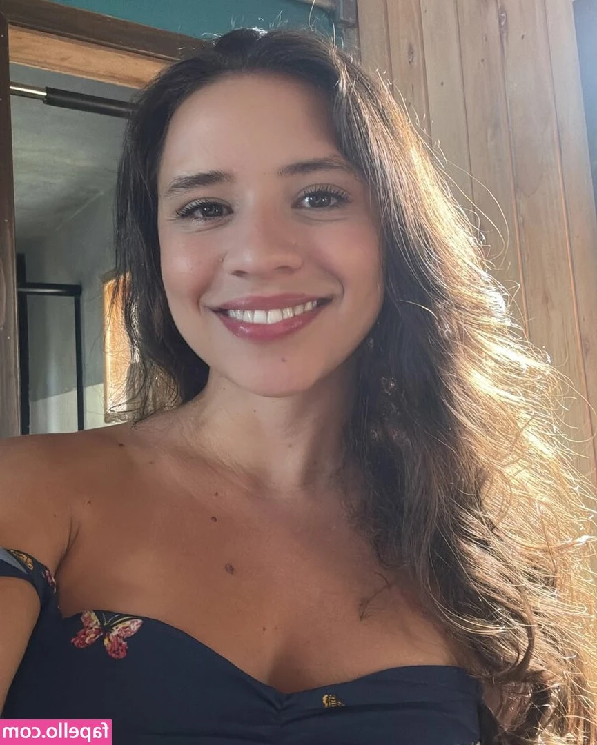 Fernanda Novaes [ fernanda-novaes ] - Miss yall