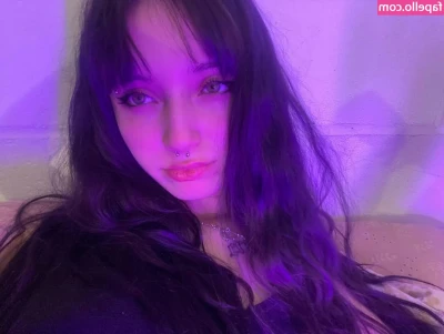 aureliagoth - Heyyy....don't miss another FREE VIDEO....check your messages to get