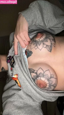 dlovely6813 - hi darlings !! sorry for the lack of posts but ive been working on my