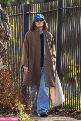 Keira Knightley [ keira-knightley ] - Do you like my new panties