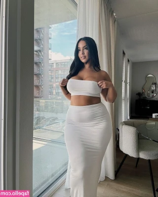 Imane Laanani [ imane-laanani ] - Hey there  hope you have a good evening