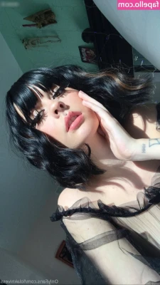 Lola Goth [ lola-goth ] - 100 likes & I’ll strip this 😈😈