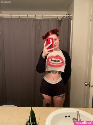 Lola Goth [ lola-goth ] - When I'm shy but still horny for you 😈 and ready for that pounding