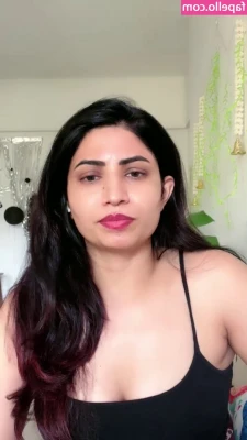 Aradhna Dangi [ aradhna-dangi ] - Was trying to play in gym public toilet  But woman disturb me while