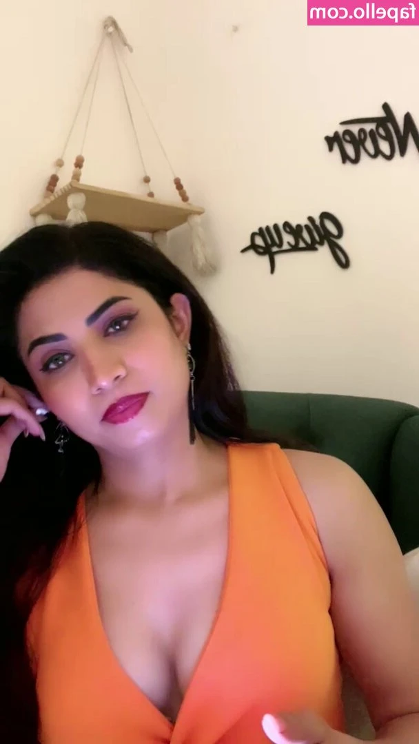 Aradhna Dangi [ aradhna-dangi ] - Feeling cute, do you want me to be your bunny? ☺️🐰🥰