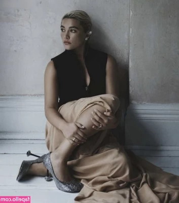Florence Pugh [ florence-pugh ] - Some skunky powder farts 😙 I really like how it makes me look