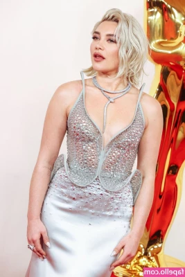 Florence Pugh [ florence-pugh ] - A GOOD PACK FOR YOU TO EAT FROM MY