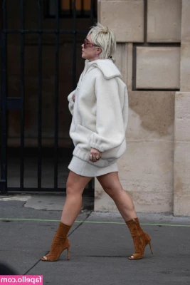 Florence Pugh [ florence-pugh ] - I just came part 1