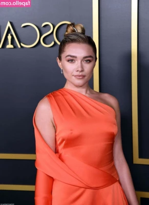Florence Pugh [ florence-pugh ] - I need a slap like this again   Who wants to give me one