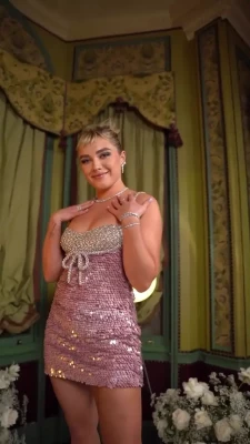 Florence Pugh [ florence-pugh ] - Quiero dos vergas una para cada agujero   LIKE