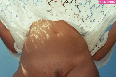Masha Shakurova - Someone needs to slide down on it