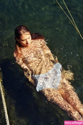 Masha Shakurova [ masha-shakurova ] - Simplicity