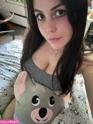 Zobug - Happy Meh Monday GB Crew  I am dropping a little pic here to cheer up