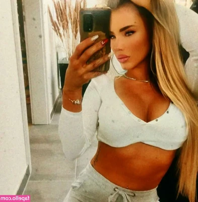 CINDY BREUER [ cindy-breuer ] - Little tease for ya