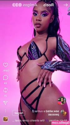 Sahara Jade Thomas [ sahara-jade-thomas ] - Someone needs to slide down on it