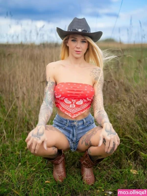 Amanda Rae [ amanda-rae-11 ] - would u fuck me against the wall? 🥵
