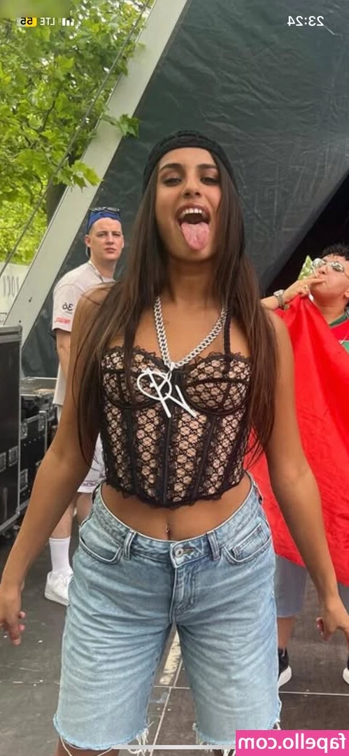 Rua - Sending this full video to your DMs now 🤪🍈🍈👅