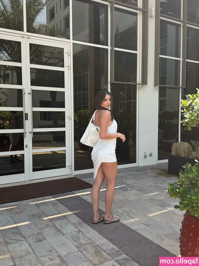Dyana Aryan [ dyana-aryan-5 ] - I have a naughty surprise for you this week😏