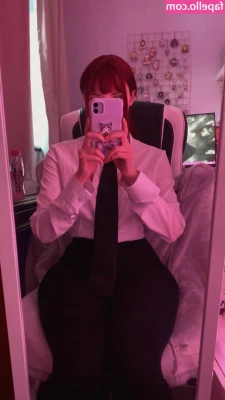 kuroebun - Who wants to see what s hidden under my fishnets
