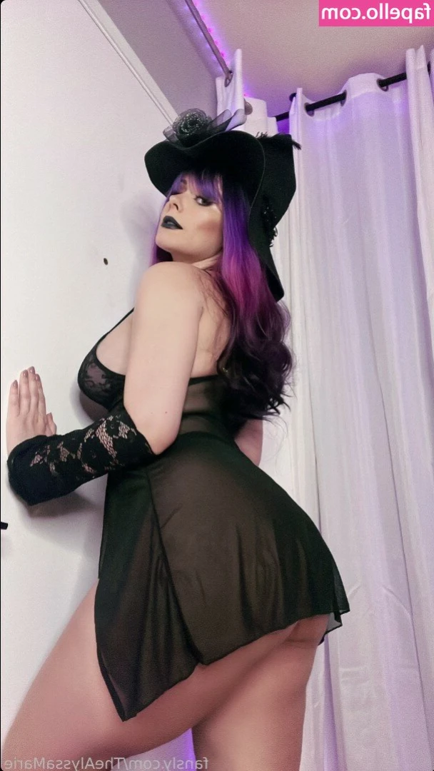 Alyssa Marie [ alyssa-marie ] - F k me Friday did I hear some one say YES PLEASE