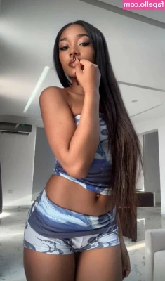 maliyaofficial - VEN PAPI QUE ESTOY CALIENTE
