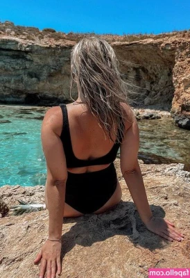 Alana - Happy weekend babe. 🔥🙌 Enjoy more of me @insta_paolina