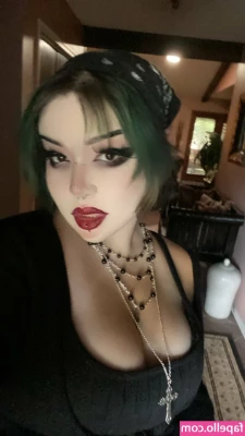 MYSTERYONCAM [ mysteryoncam-1 ] - IN CASE SOME OF YOU FORGET  By subscribing to my page you agree to