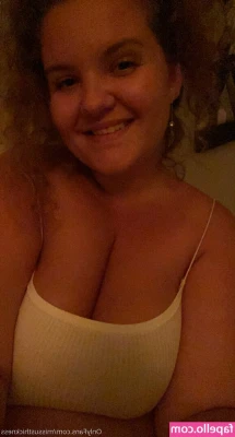 missusthickness - get on your knees and worship me