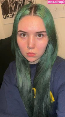 sc4rdev - ALWAYS HORNY HAIRY SLUT WITH BIG PUSSY AND HARD NIPPLES     Free dms 