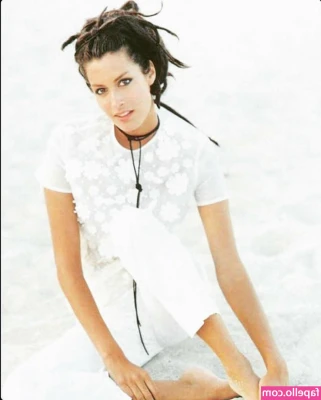 Yasmeen Ghauri [ yasmeen-ghauri ] - fuck my face...