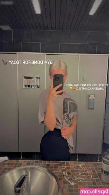 Wiktoria.tym [ wiktoria-tym ] - Gotta luv some booty