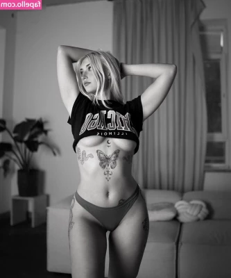 Wiktoria.tym [ wiktoria-tym ] - A little tied up right now