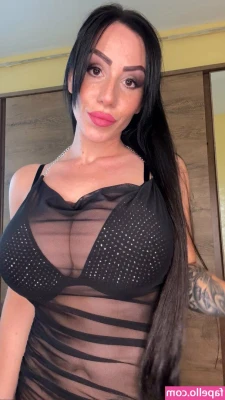angela_venus [ angela-venus-2 ] - M ai surprinde in baia kfc ului asa 😳 ce mi ai face? ❤️💦