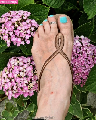 prettyfeetartvilla - a few moreEnjoy